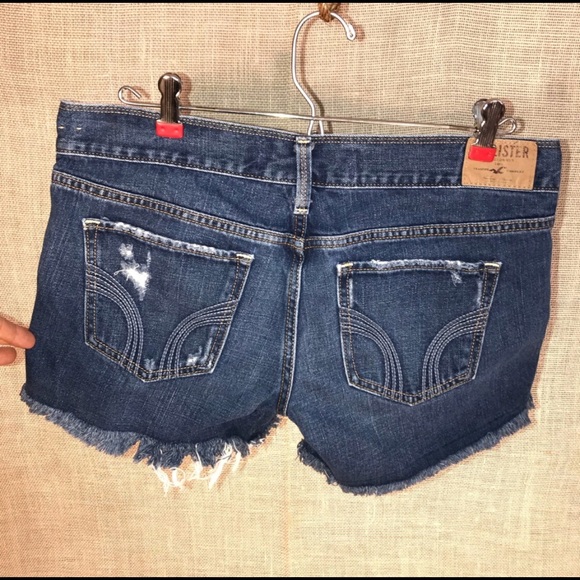 Hollister distressed denim jean shorts - Picture 3 of 4